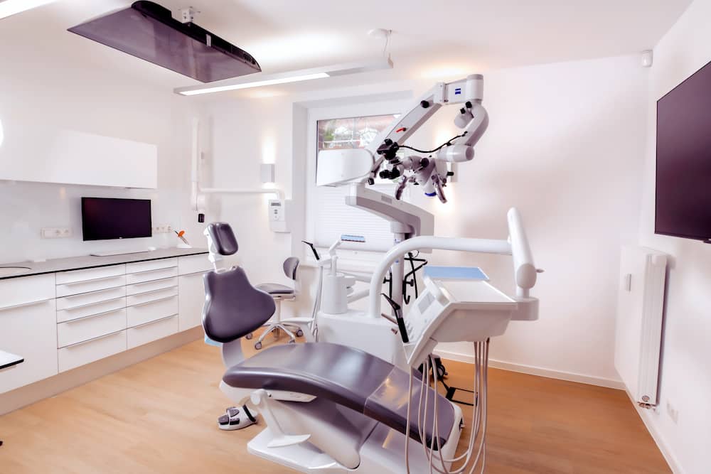 Zahnarzt Behandlung Kiel